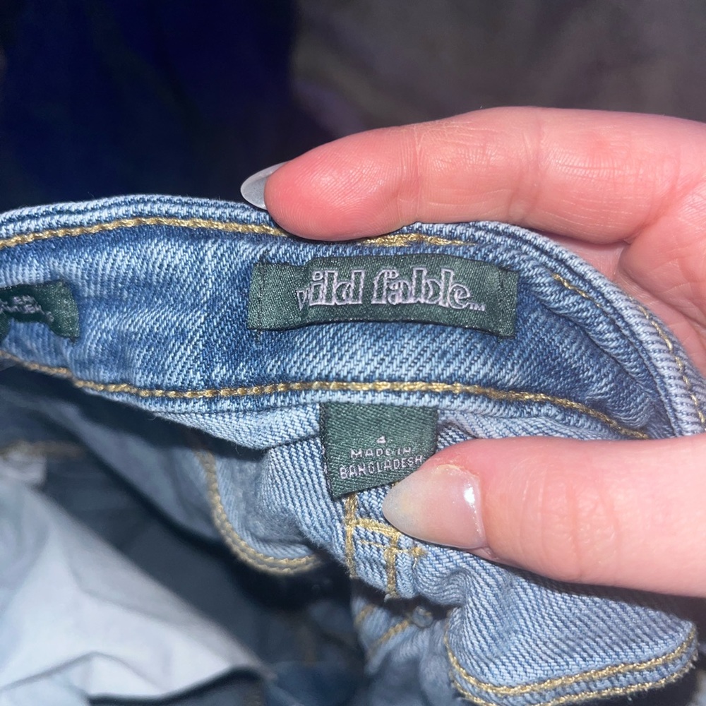 medium watch mom style jeans
